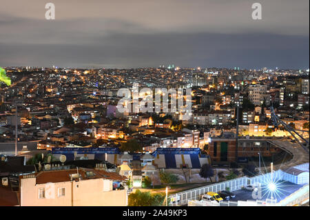 Istanbul, Türkei - Oktober 7, 2019: lange Exposition nächtliche Schuss von Istanbul. Stockfoto