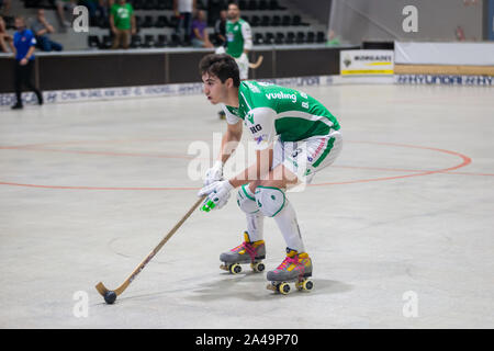 CALAFELL, Barcelona, Spanien - Oktober, 2019. Spanisch OK Liga Match zwischen CP Calafell vs Deportivo Liceo. Bruno Di Benedetto Rolle hockey player Stockfoto