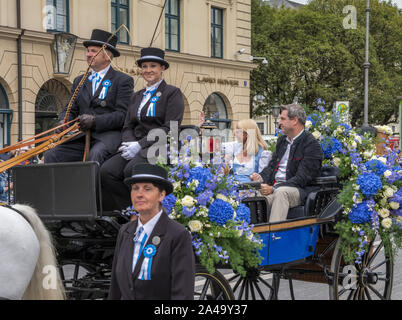 Der bayerische Ministerpräsident Markus Söder an der traditionellen Eröffnungs-Parade für das Oktoberfest, München, Bayern, Deutschland Stockfoto