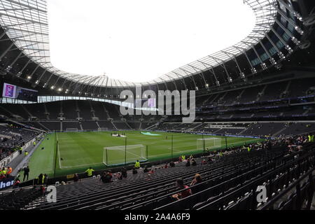 Tottenham, London, UK. 28, September, 2019. Einen allgemeinen Blick in die Tottenham Hotspur Stadium, die Heimat zu Tottenham Hostpur FC. Stockfoto