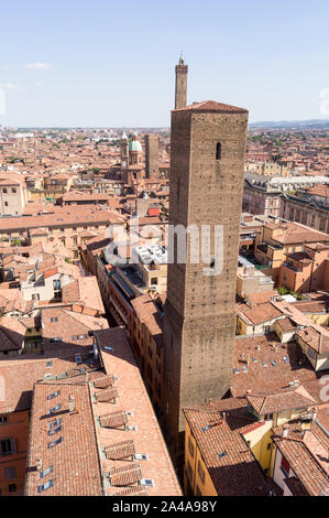 Panorama von Bologna mit der azzoguidi, Türme Asinelli und Garisenda Stockfoto