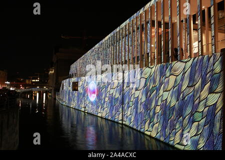 Berlin, Deutschland. 10 Oktober 2019 - - James-Simon-Galerie auf dem 15. Festival der Lichter in Berlin. Stockfoto