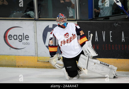 Guildford Phoenix Torwart Petr Cech reagiert während der NIHL 2 Spiel in Guildford Spectrum Leisure Complex, Guildford. Stockfoto