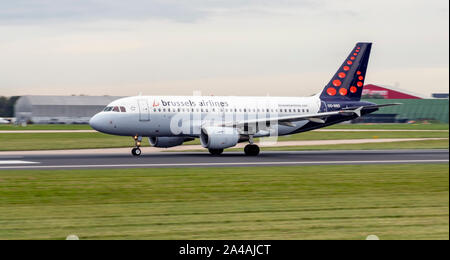 Brussels Airlines, Airbus A 319-111, OO-SSO, auf dem Flughafen Manchester Stockfoto