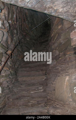 Blick auf den Innenbereich von Mousa Eisenzeit Broch, höchste Broch und zählen zu den am besten erhaltenen prähistorischen Bauten in Europa, Mousa, Shetlandinseln, Schottland Stockfoto