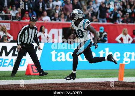 Tottenham Hotspur Stadion, London, UK. 13 Okt, 2019. National Football League, Carolina Panthers gegen Tampa Bay Buccaneers; Carolina Panthers Wide Receiver Curtis Samuel (10) in die Ende Zone, als er zählt einen Touch down-redaktionelle Verwendung Credit: Aktion plus Sport/Alamy leben Nachrichten Stockfoto