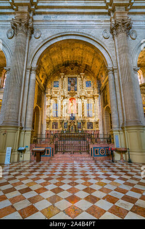 Kapelle in der Kathedrale von Malaga (Basilika de La Encarnacion), Andalusien, Spanien. Juni -25-2019 Stockfoto