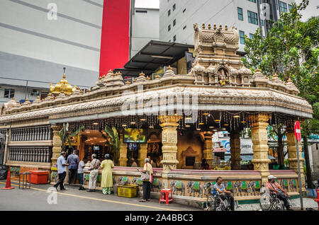 KUALA LUMPUR, Malaysia - 18. Dezember 2018: Sri Ganesar Kortumalai Hof Hill Tempel, der Dritten wichtigsten hinduistischen Tempel für Lord Ganesha. Stockfoto