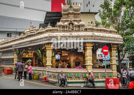 KUALA LUMPUR, Malaysia - 18. Dezember 2018: Sri Ganesar Kortumalai Hof Hill Tempel, der Dritten wichtigsten hinduistischen Tempel für Lord Ganesha. Stockfoto