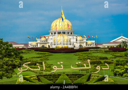 KUALA LUMPUR, Malaysia - 18. Dezember 2018: Die Istana Negara, (malaiisch für National Palace) ist die offizielle Residenz des Monarchen von Malaysia. Stockfoto