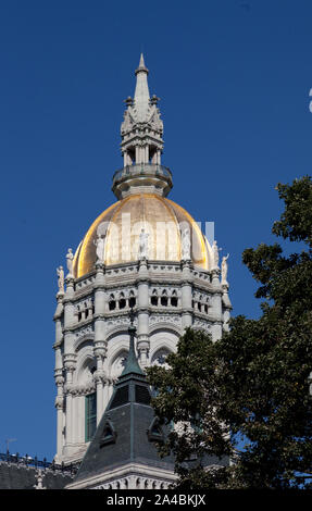 Die Connecticut State Capitol liegt nördlich von Capitol Avenue und südlich von Bushnell Park in Hartford, Connecticut Stockfoto