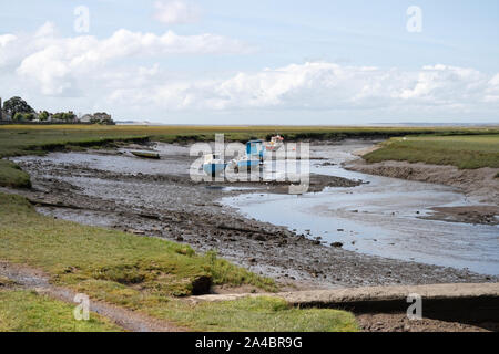 Loughor Mündung bei Ebbe, von Penclawydd auf der Gower Peninsula Wales Großbritannien, Walisische Küste, malerische Küstenlandschaft. Intertidenzone der britischen Küste Stockfoto