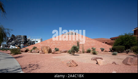 Der Las Vegas Clark County Government Center und dem Lou Ruvo Brain Institute, Las Vegas, Nevada Stockfoto