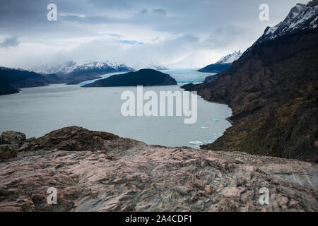 Graue See und den Grey Gletscher im Torres del Paine Nationalpark, Chile Stockfoto