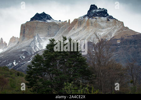 Patagonien Cuerno Auftraggeber und dem Valle Frances Torres del Paine Nationalpark, Chile. Stockfoto