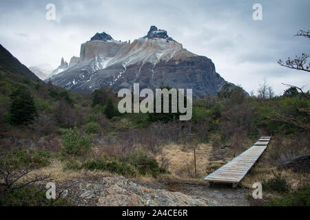 Patagonien Cuerno Auftraggeber und dem Valle Frances Torres del Paine Nationalpark, Chile. Stockfoto