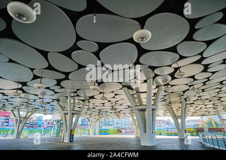 Moderne Architektur von Kaohsiung Hauptbahnhof Stockfoto