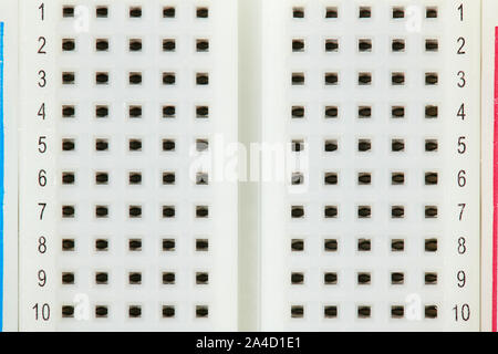 Stromkreis Montageplatte closeup für die Montage elektronischer Bauteile, Einheit, Teil, Funkgeräte und digitale Mikrochip - DIY-Kit für Learning, Training ein Stockfoto