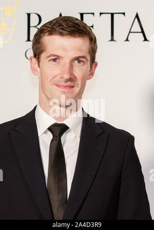 Cardiff, Wales. 13 Okt, 2019. Gwilym Lee nimmt an der 28. Britischen Akademie Cymru Auszeichnungen in der St. David's Hall, Cardiff, Wales, UK. Credit: Tracey Paddison/Alamy leben Nachrichten Stockfoto