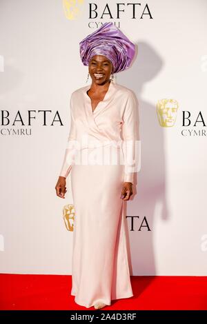 Cardiff, Wales. 13 Okt, 2019. Rakie Ayola besucht Die 28 Britischen Akademie Cymru Awards auf der St. David's Hall, Cardiff, Wales, UK. Credit: Tracey Paddison/Alamy leben Nachrichten Stockfoto