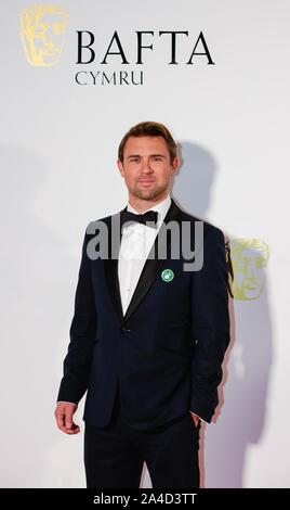 Cardiff, Wales. 13 Okt, 2019. Owen Sheers nimmt an der 28. Britischen Akademie Cymru Awards auf der St. David's Hall, Cardiff, Wales, UK. Credit: Tracey Paddison/Alamy leben Nachrichten Stockfoto