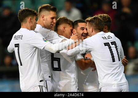 Tallinn, Estland. 13 Okt, 2019. Ilkay Gundogan (4 L) von Deutschland feiert mit Mannschaftskameraden während der UEFA EURO 2020 Qualifikation Gruppe C Match zwischen Estland und Deutschland in Tallinn, Estland, Okt. 13, 2019. Credit: Sergei Stepanov/Xinhua/Alamy leben Nachrichten Stockfoto