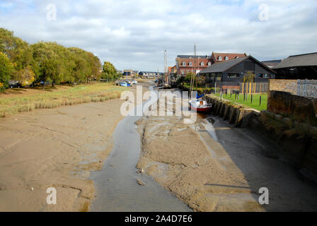 Faversham Creek, Kent, bei Ebbe Stockfoto