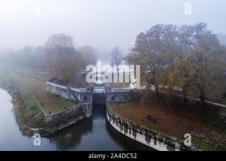 Frankreich, Loiret, Chatillon-sur-Loire, Mantelot Lock (Luftbild) // Frankreich, Loir-et-Cher (45), Châtillon-sur-Loire, ecluse de Mantelot (Vue aérienne) Stockfoto