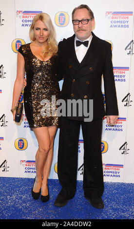 Foto muss Gutgeschrieben © Kate Grün/Alpha Presse 076772 12/12/12 Vic Reeves und Frau Nancy Sorrell bei der British Comedy Awards 2012 am Brunnen Studios in London Stockfoto