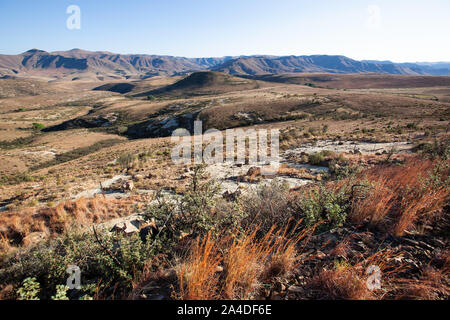 Drakensberge Bergblick von der Straße nach Rhodos, Eastern Cape, Südafrika Stockfoto