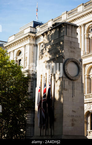 Morgen Sonnenlicht am Ehrenmal in London Stockfoto