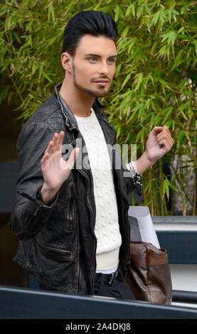 Foto muss Gutgeschrieben © Alex Huckle/Alpha Presse 067572 08/02/2013 Rylan Clark bei ITV London Studios. Stockfoto