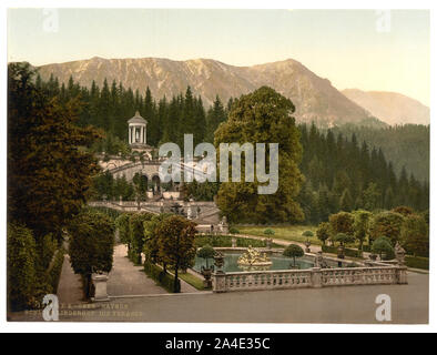 Die Terrasse, Schloss Linderhof, Oberbayern, Deutschland Stockfoto