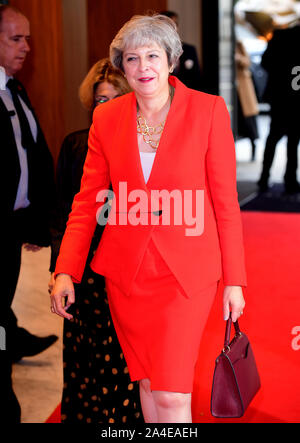 Theresa kann die Teilnahme an der Frauen des Jahres Mittagessen und Awards 2019 an das Royal Lancaster Hotel, London. Stockfoto