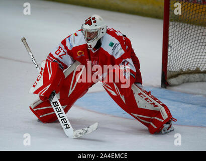 GUILDFORD, England. 13. Oktober: Tyler Perry von Swindon Wildkatzen während National Ice Hockey League zwischen Guildford Phoenix und Swindon Wildkatzen 2 an Stockfoto