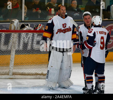 GUILDFORD, England. 13. Oktober: Petr Cech von Guildford Phoenix Ex Arsenal und Chelsea Spieler während National Ice Hockey League zwischen Guildford Phoe Stockfoto