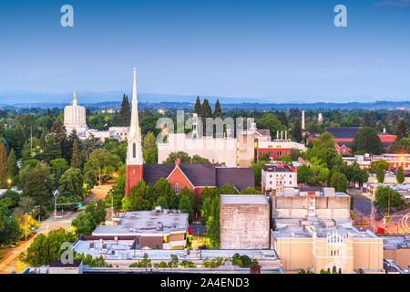 Salem, Oregon, USA Downtown Skyline der Stadt in der Dämmerung. Stockfoto