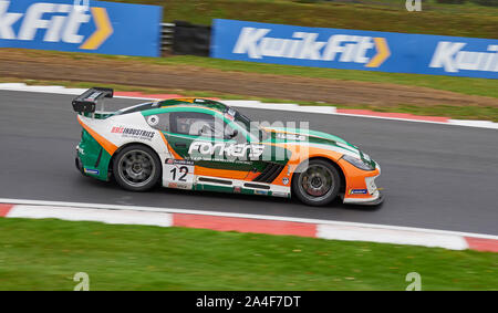 Ginetta GT4 Supercup Meisterschaft Millers Oils in Brands Hatch Stockfoto