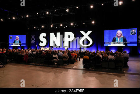 Aberdeen. 14 Okt, 2019. Foto am Okt. 14, 2019 genommen wird, zeigt die Scottish National Party (SNP) Jahreskonferenz 2019 in Aberdeen, Schottland, Großbritannien. Die SNP-Jahrestagung 2019 hier von Okt. 13 bis Okt. 15 gehalten wird. Credit: Han Yan/Xinhua/Alamy leben Nachrichten Stockfoto