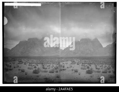 Zum Sinai, über das Rote Meer, Tor, und Wady Hebran. Mount Sinai in einem Blizzard. Stockfoto