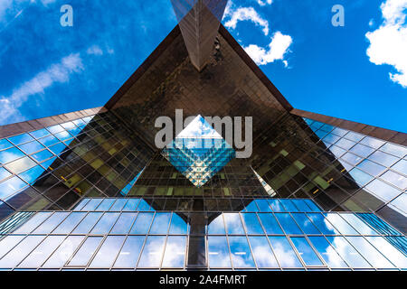 Detail einer modernen Glas Spiegel business Gebäude von London Bridge Stockfoto