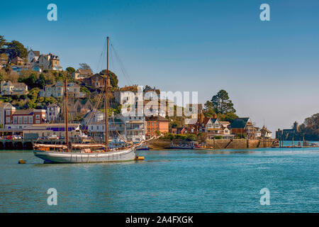 Die Ketch Irene günstig in den Fluss Dart in Kingswear auf das Gegenteil von dem Fluss nach Dartmouth in South Devon. Die kingswear nach Dartmouth untere Auto F Stockfoto