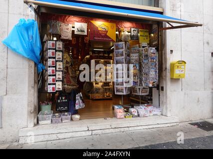 Ein Souvenir Shop in Rom, Italien Stockfoto