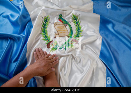 Guatemala Fahne winken - Ansicht von oben - Tag der Unabhängigkeit in Guatemala Stockfoto