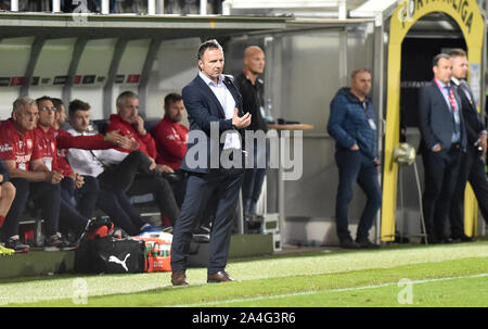 Uherske Hradiste, Tschechien. 14 Okt, 2019. Tschechische Trainer Karel Krejci in Aktion während der U-21-Fußball 4. Gruppe nähere Bestimmung der Tschechischen Republik vs Schottland in Uherske Hradiste, Tschechien, 14. Oktober 2019. Credit: Dalibor Gluck/CTK Photo/Alamy leben Nachrichten Stockfoto