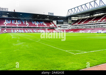 UPT-WEG PARK West Ham Ehemalige home Upton Park fast unerkennbar, Abbrucharbeiten am Ende Stockfoto