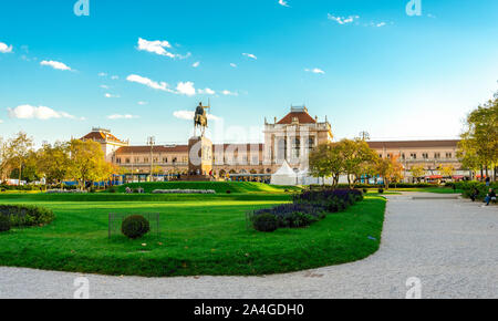 Eine malerische Aussicht auf König Tomislav Platz und Hauptbahnhof Gebäude, Zagreb, Kroatien Stockfoto