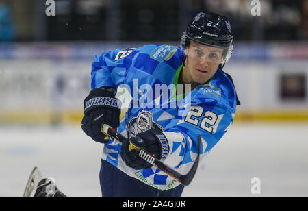 Eisgruben steigt vorwärts Ian McKinnon (22) beim Warm-ups, bevor ein echl Professional Hockey Spiel gegen die Greenville Sumpf Kaninchen am Veterans Memorial Arena in Jacksonville, Fla., Samstag, 12.10.2019. [Gary Lloyd McCullough/CSM] Stockfoto