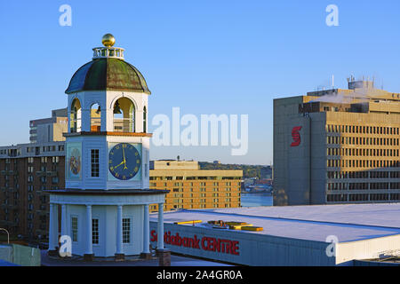 HALIFAX, Kanada - 6 Oct 2019 - Blick auf die Altstadt (Zitadelle Clock Tower) im Halifax Citadel, eine National Historic Site in der Hauptstadt des C Stockfoto