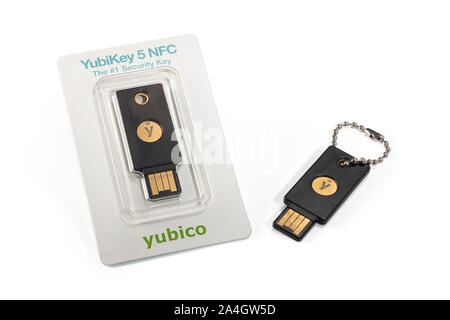 Eine Yubikey 5 Hardware Security Key Authentifizierung Stockfoto